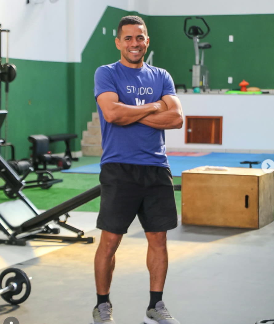 Wallace Macena, professor e fundador do Studio WFit, na sala de treino